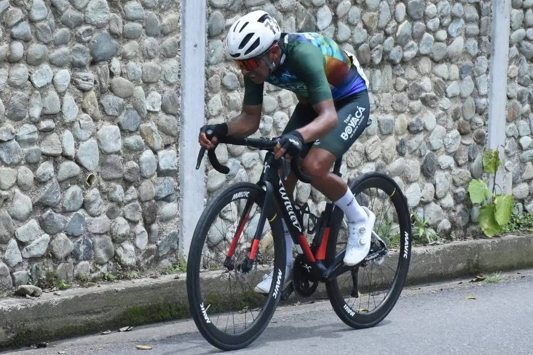 David Sebatián Riaño fue tercero entre los Sub-23 y ocupó la casilla 15 en la general final © Indeportes Boyacá