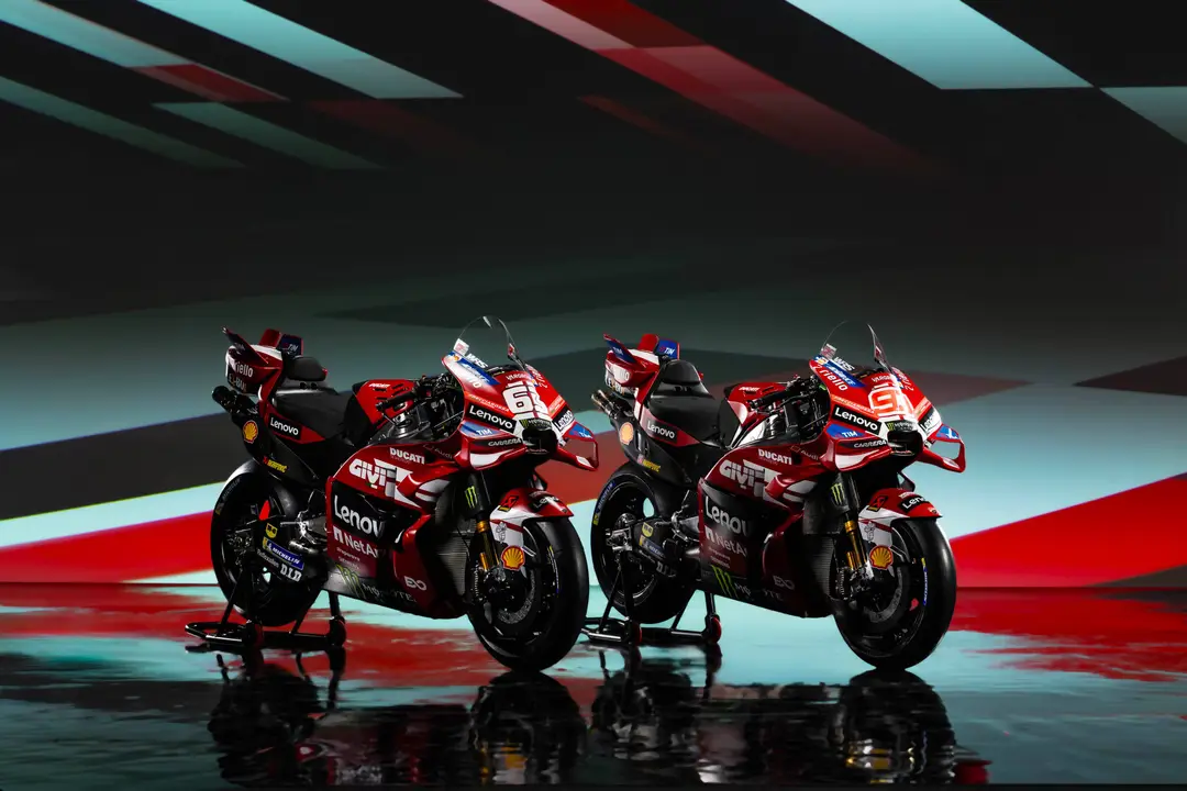 Desmosedici Rosso Centenario livery