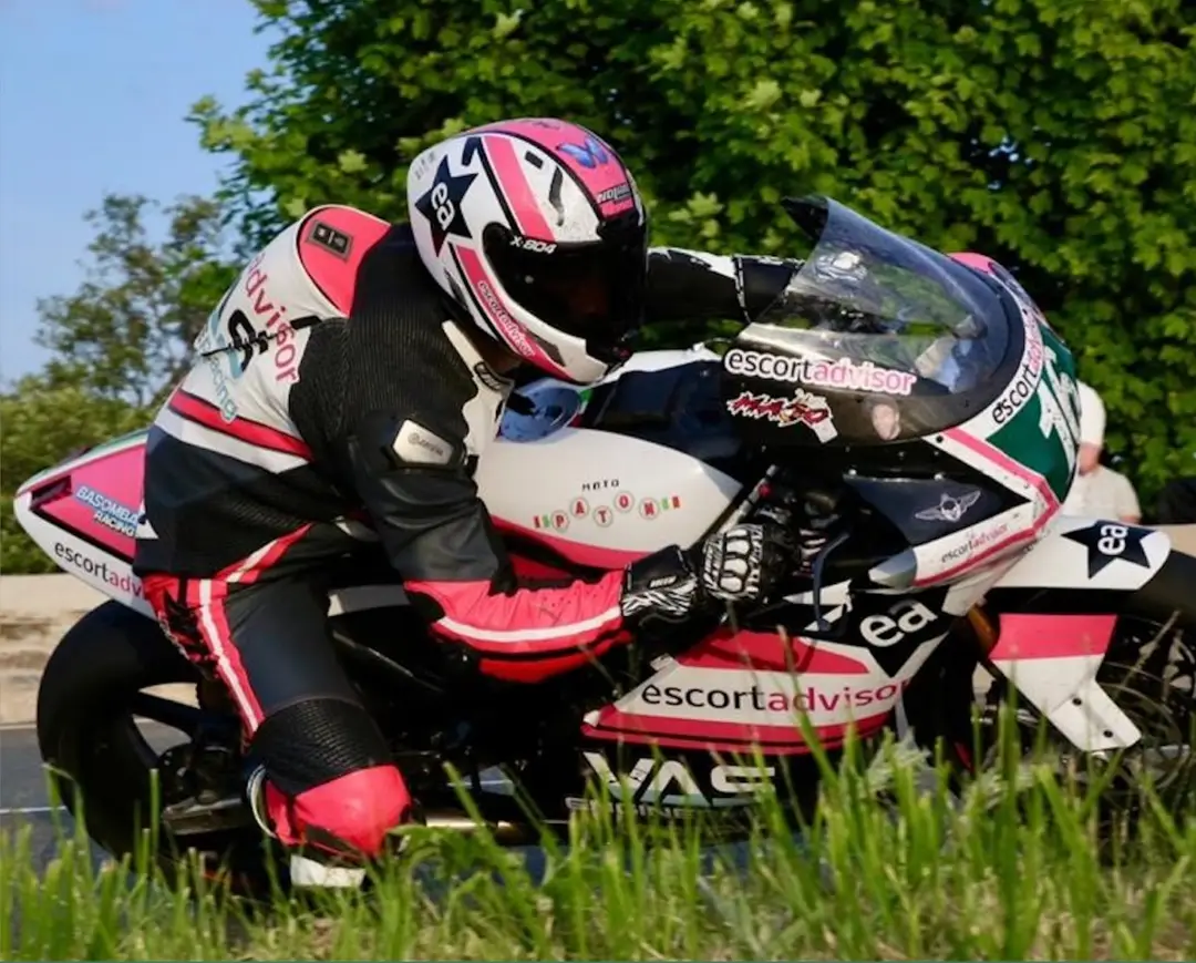 Tourist Trophy: Andrea Majola impegnato con la Paton nella SportBike