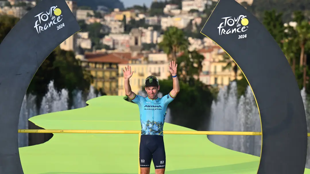 Mark Cavendish on the podium of his final Tour de France