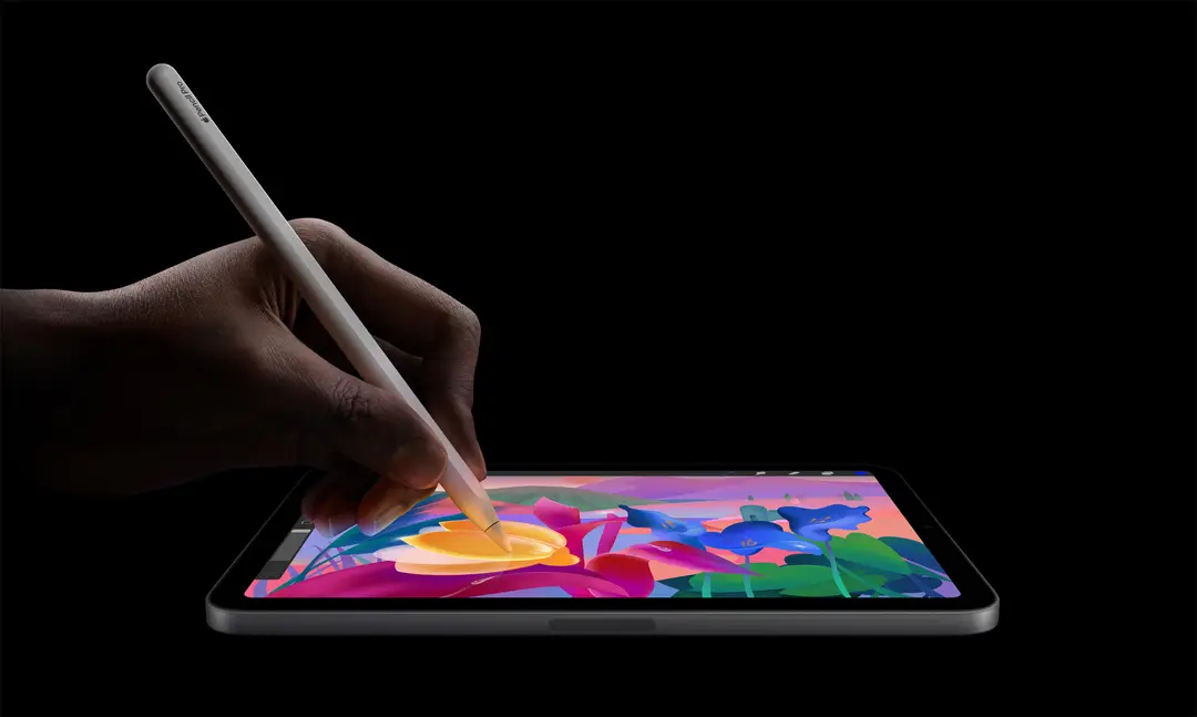 apple ipad mini apple pencil pro 241015 bigjpglarge 2x
