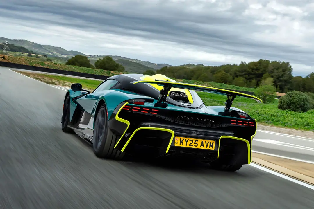 aston martin valhalla 11