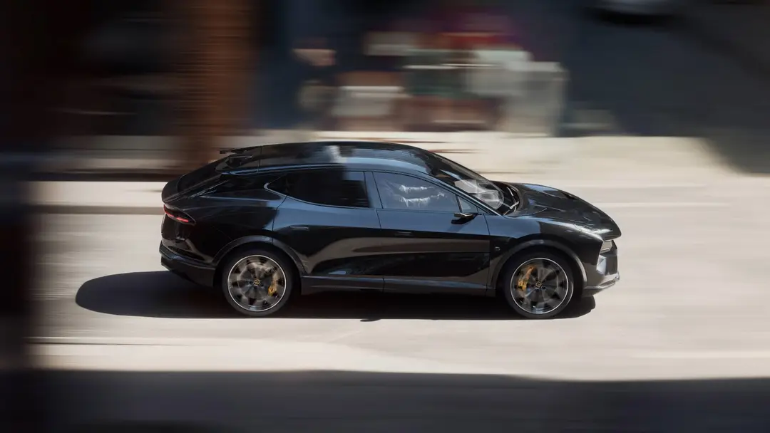 lotus eletre 900 my2026 side