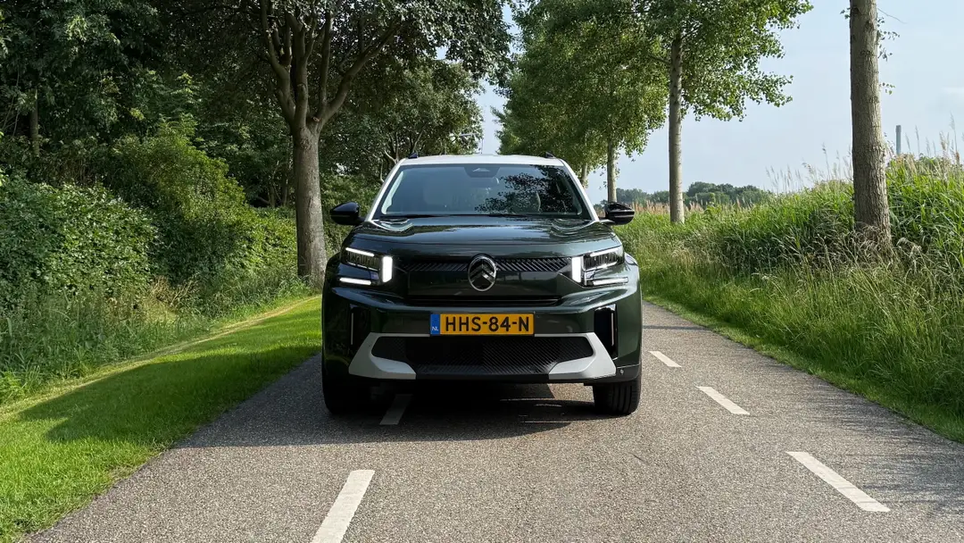Citro&euml;n_&euml;-C3_Aircross_02