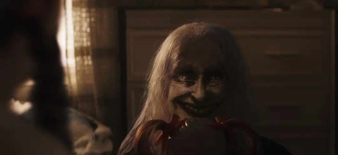 the conjuring last rites st 1 jpg sd low 2025 warner bros entertainment inc all rights reserved photo credit giles keyte