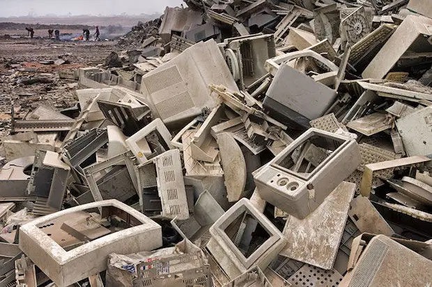 accra vol met computers 1
