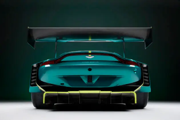 AstonMartinVantageGT3_04