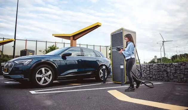 Het opladen van je EV bij FastNed is duurder geworden.