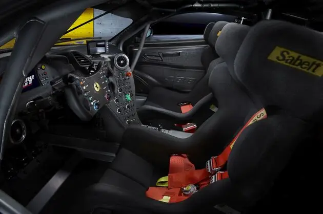 Ferrari_488GT_Modificata_03