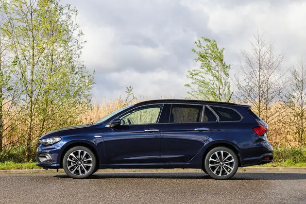 Fiat_Tipo_SW_Rechtenvrij (10)