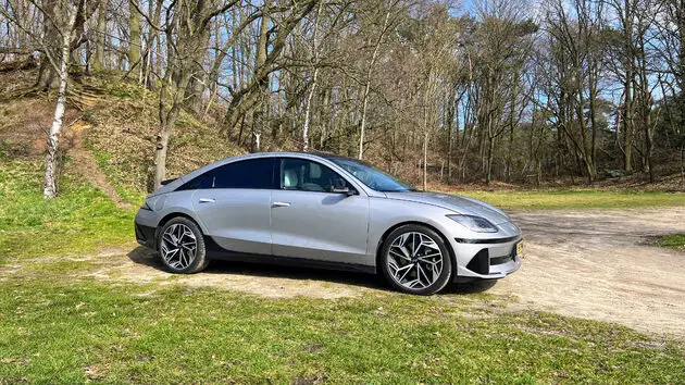 Ioniq 6; vanuit iedere hoek oogt het model anders