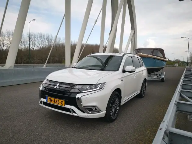 Mitsubishi Outlander PHEV is verassend sterk
