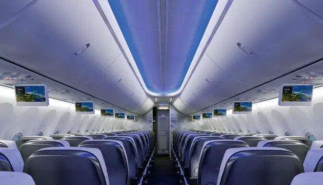 Een nieuwe Boeing, zonder schermen.