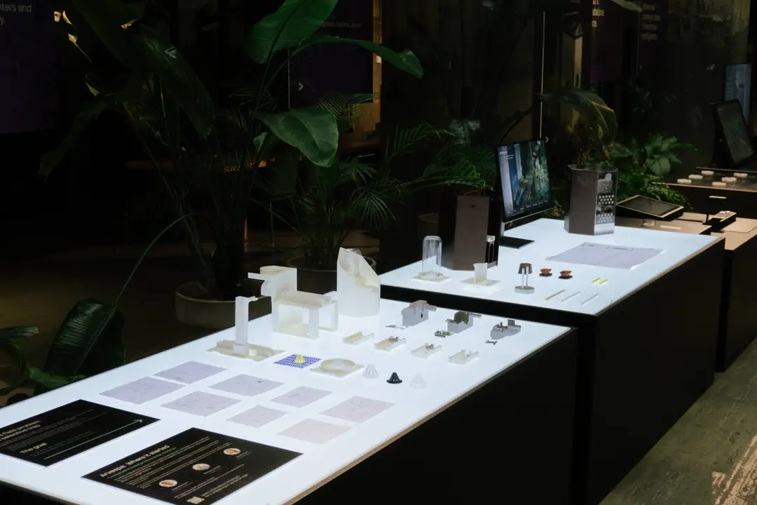 DDW2026_Designing for living systems_hornet_LIGHTBOX_Arvespa trajectory