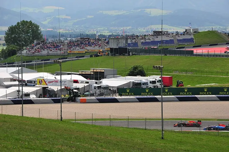800px formula one 2016 austrian gp 32 27497544794