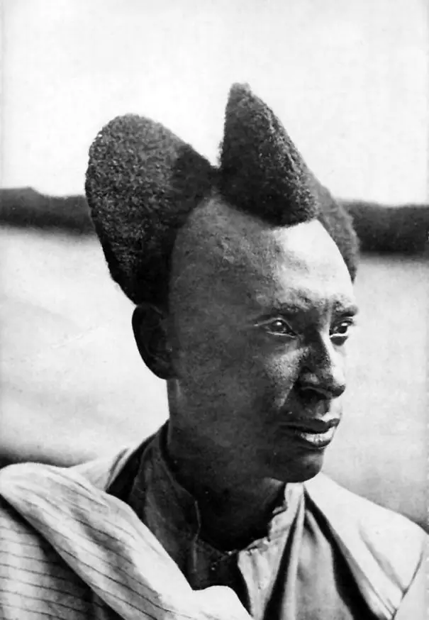 amasunzu traditional rwandan hairstyle 3 58bd14d0a4454 605