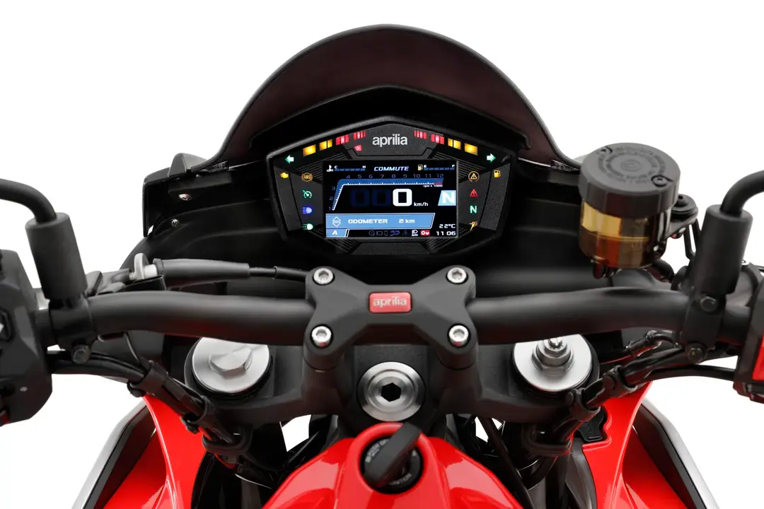 aprilia tuono 660 fhm02