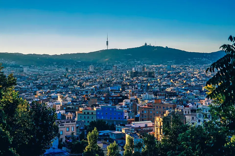 barcelona 1875848 960 720