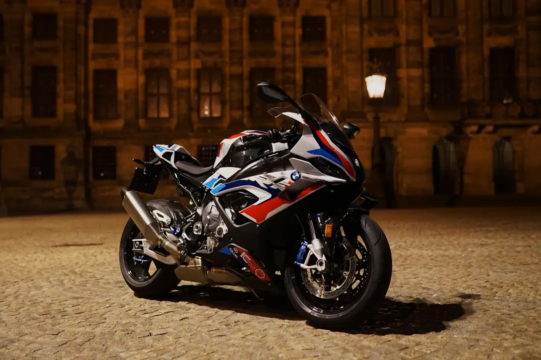 bmw m 1000 rr fhm10