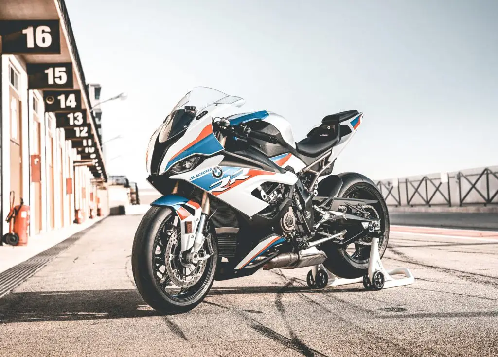 bmw s1000 1024x734