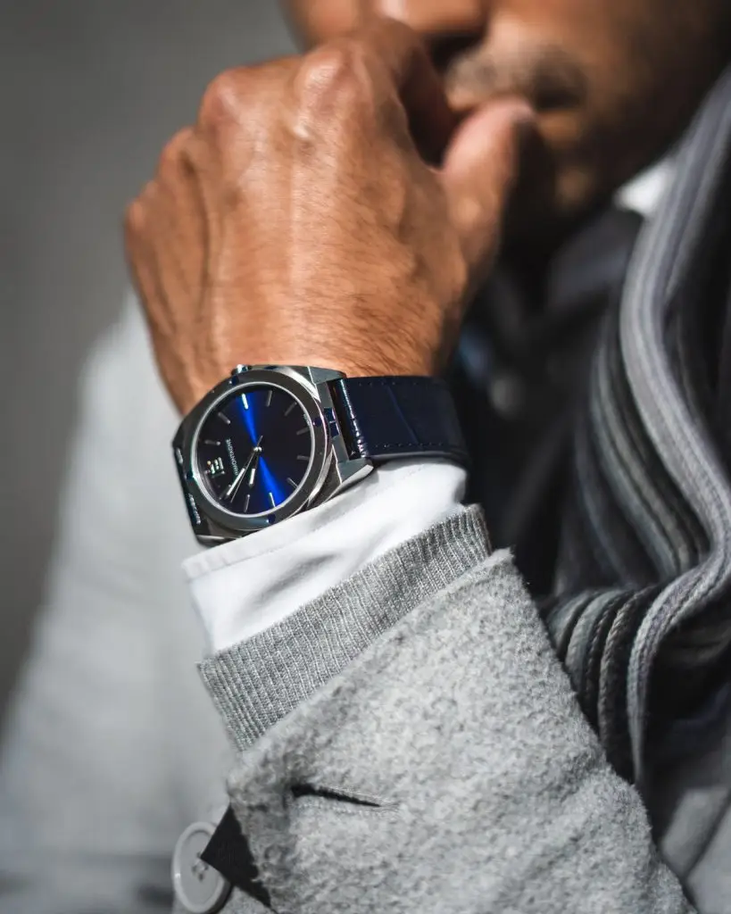 brunmontagne horloge02 819x1024