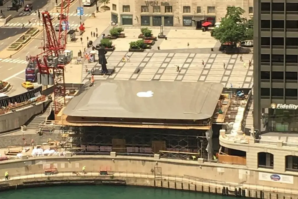 chicago apple store macbook air 01 1200x800 1024x683