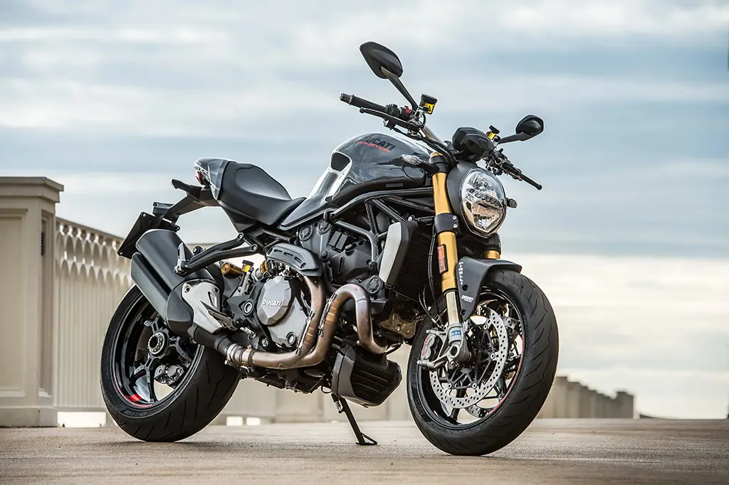 ducati monster 1200 s static 0119