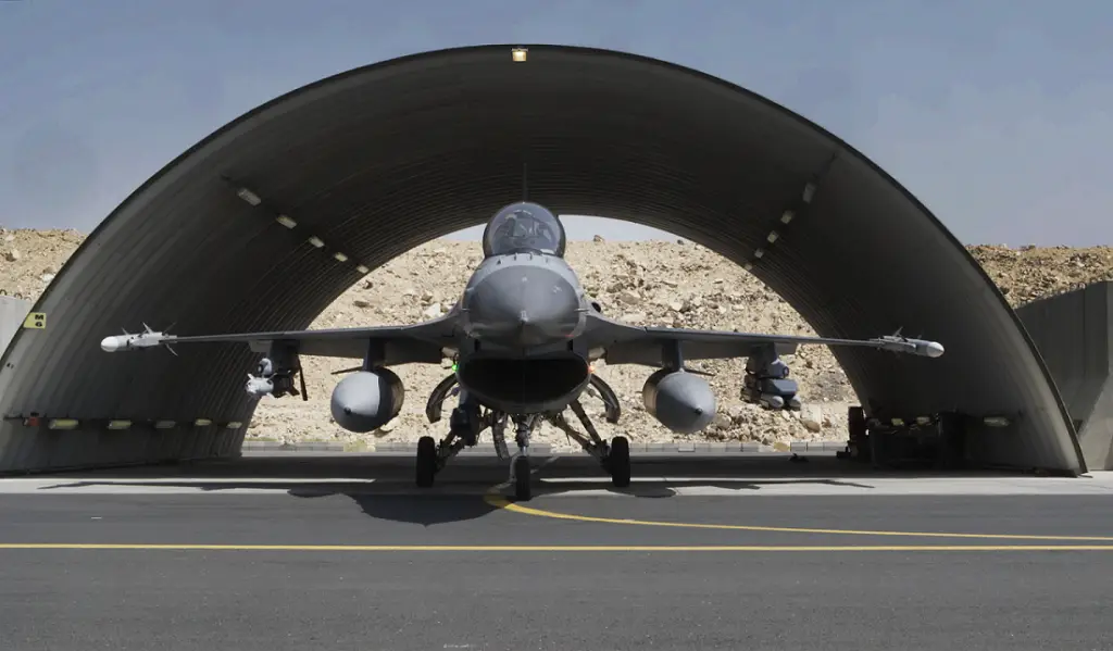 f16 2 1024x599