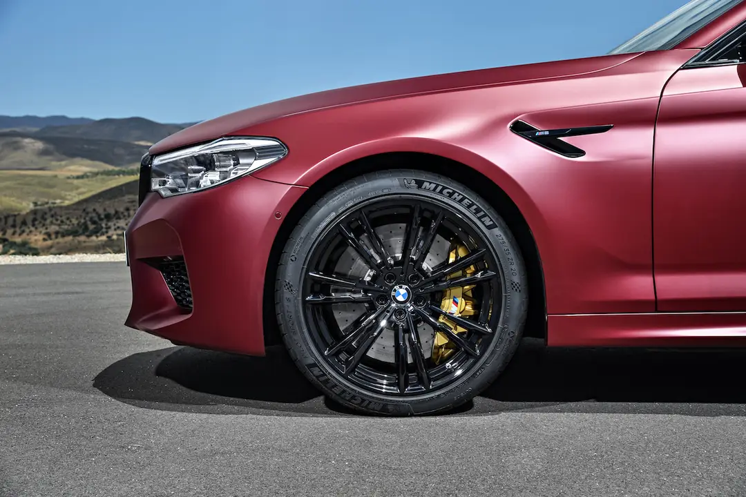 fhm bmw m523