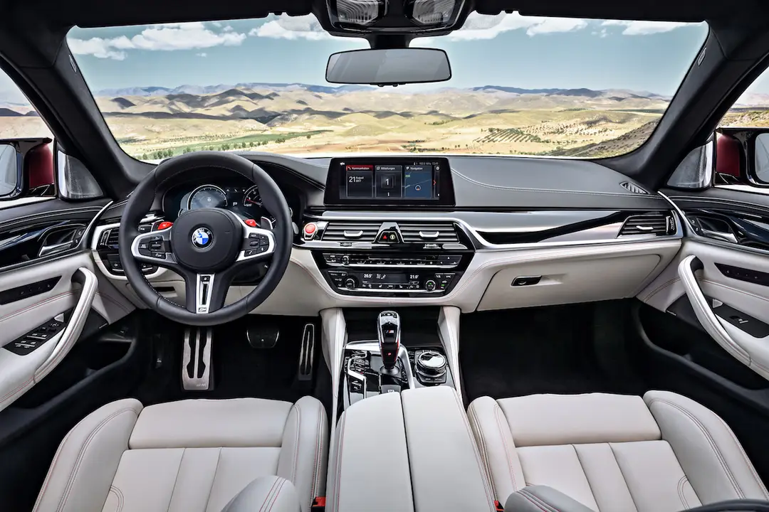 fhm bmw m524