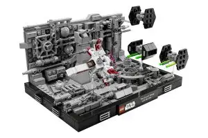 https hypebeastcom image 2022 03 lego original star wars trilogy diorama trench run dagobah 09 300x200