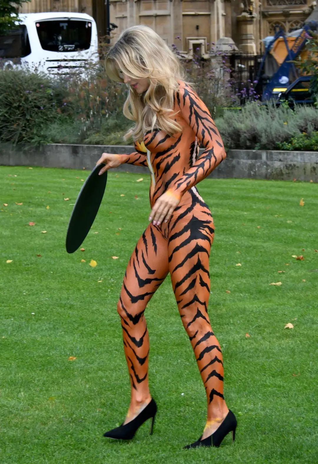 joanna krupa bodypaint 12