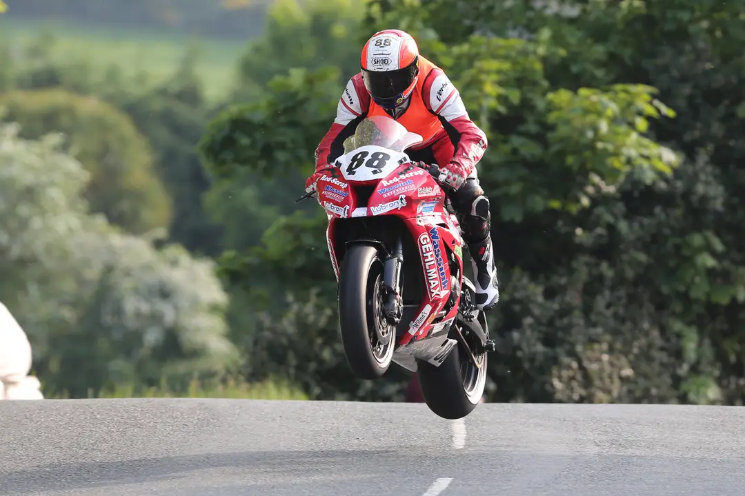 jochem van den hoek ballaugh bridge 2016