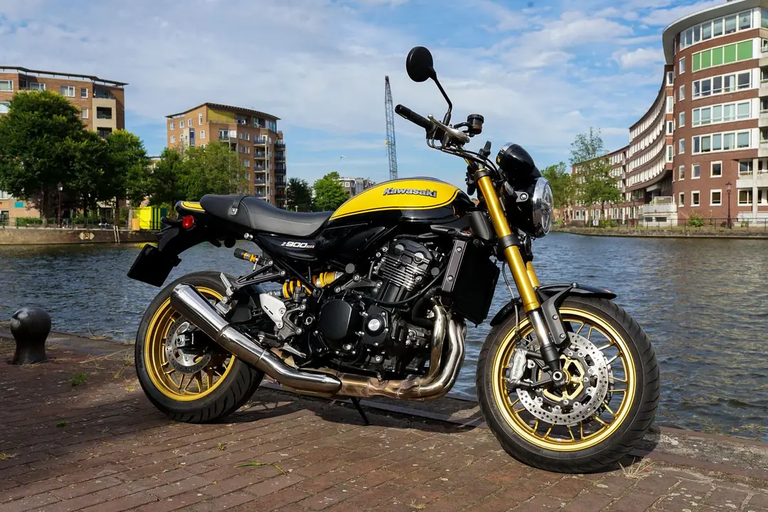 kawasaki z900rs se fhm18
