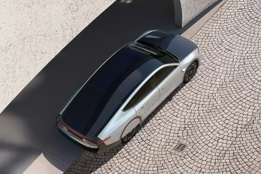lightyear 0 ev solar power roof range release info 002 1024x682