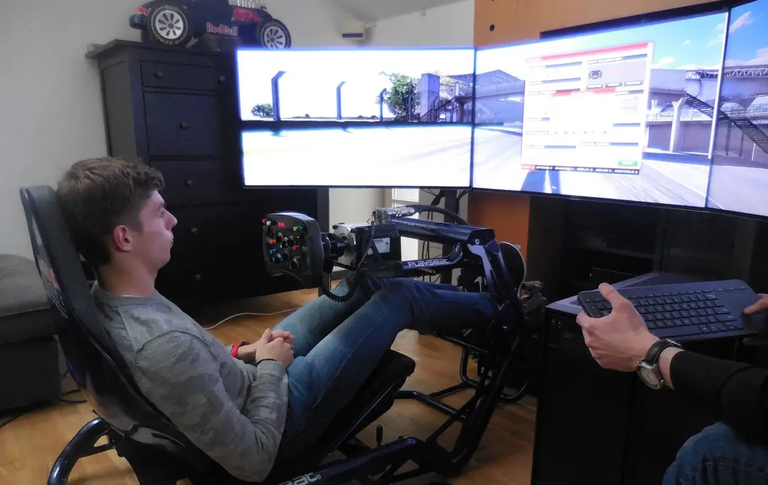 max verstappen race simulator 3