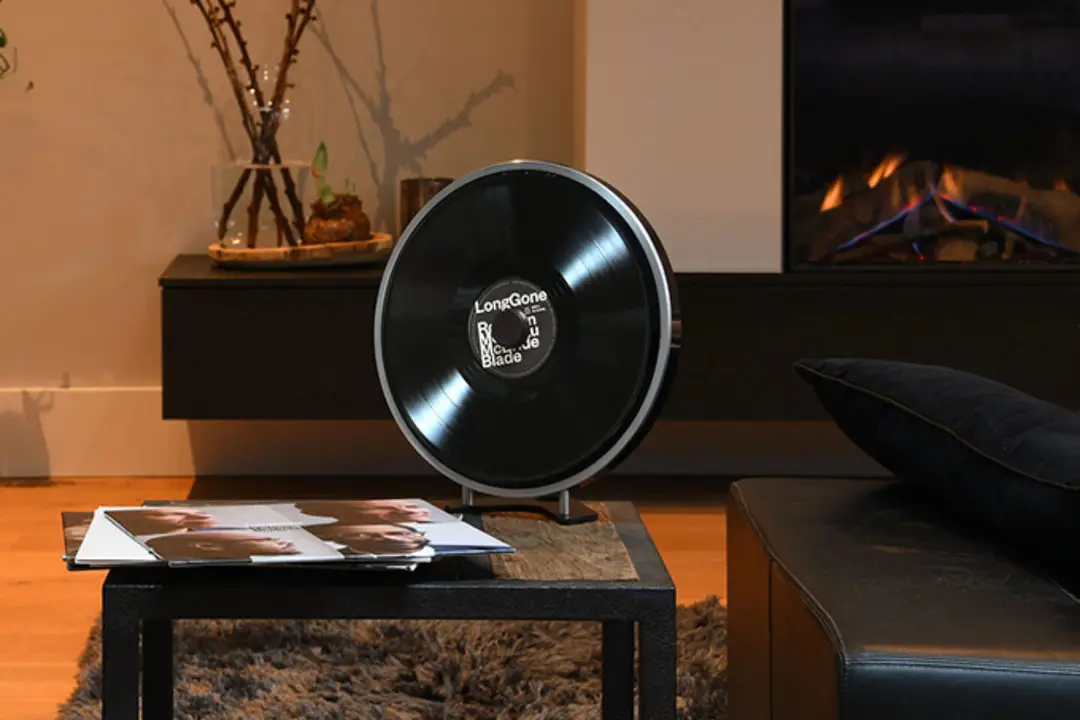 miniot black wheel turntable 3 1440x960 2