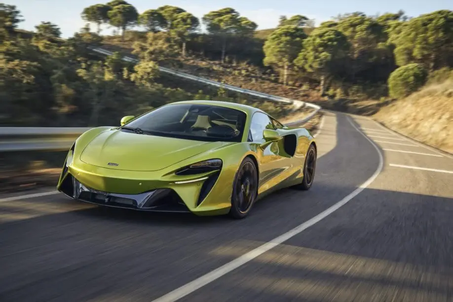 nieuwe mclaren artura 2021 970 024 918x612 1
