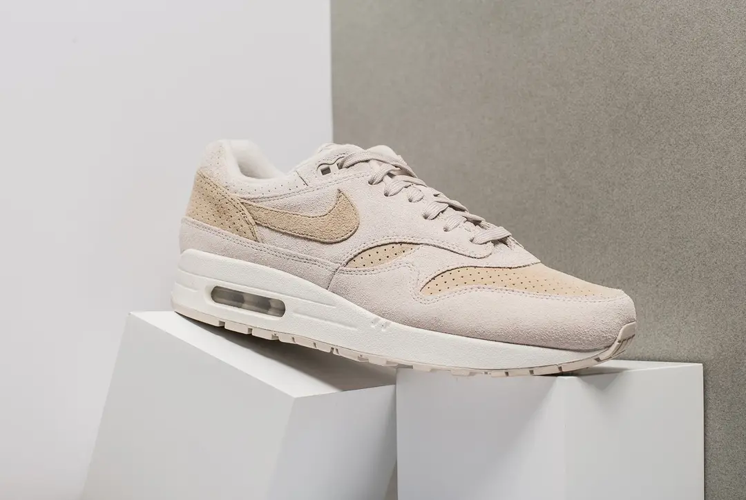 nike airmax1premium 875844 004 oneness 2000x