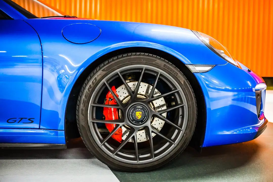 porsche 0532 jroest lowres