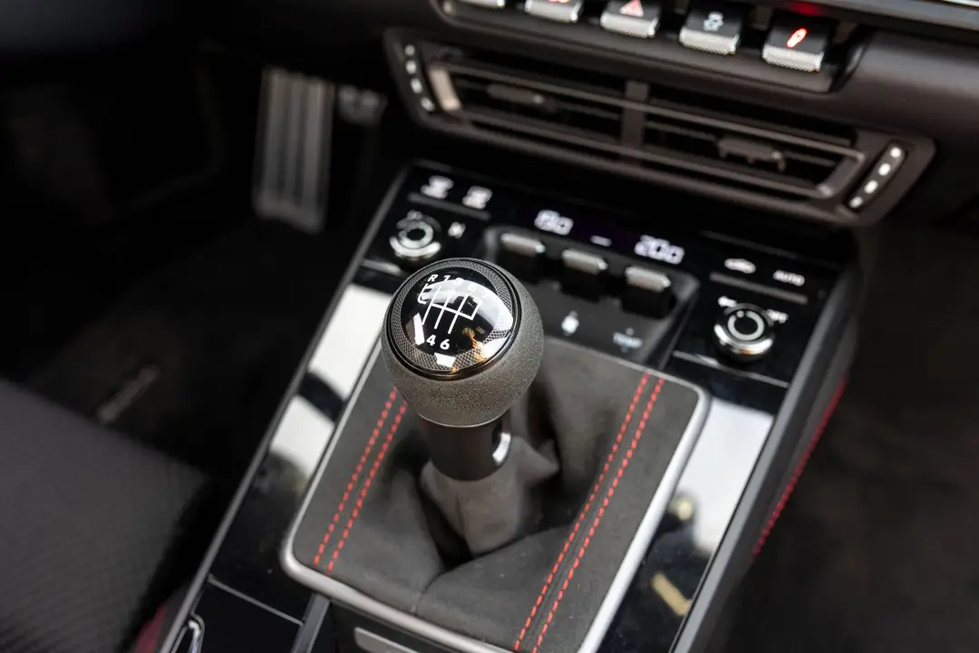 porsche 911 carrera t 27