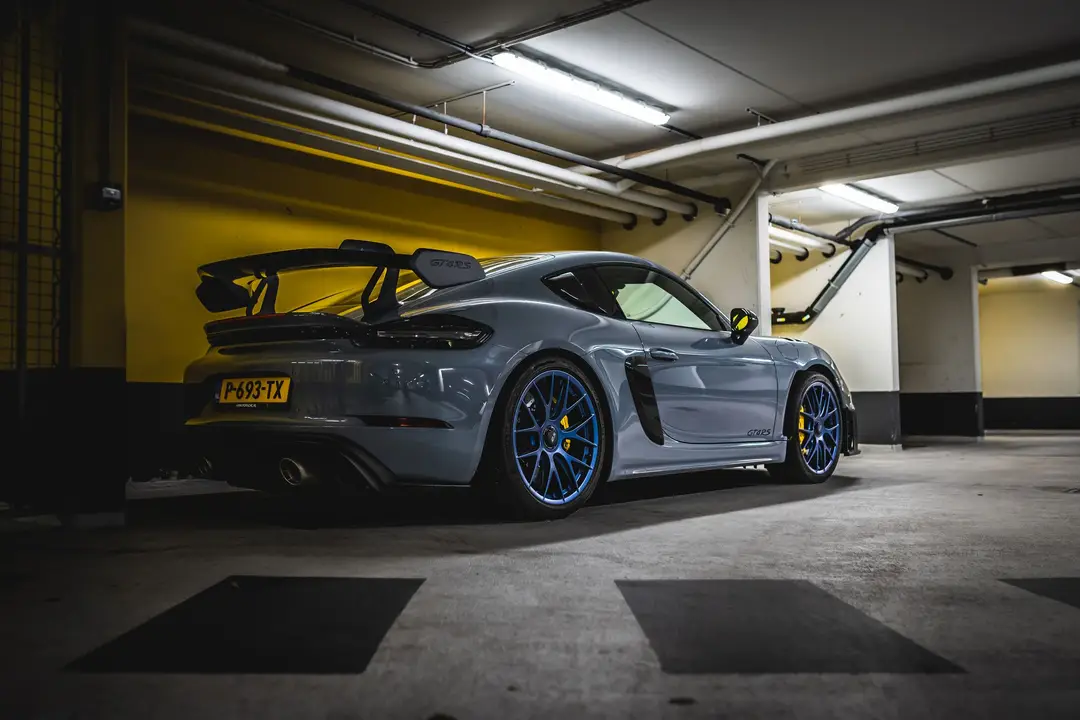 porsche cayman gt4 rs fhm30