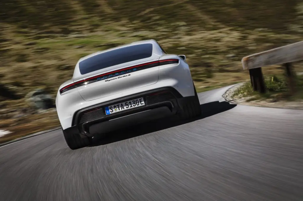 porsche taycan turbo taycan turbo s 2019 023 1024x682
