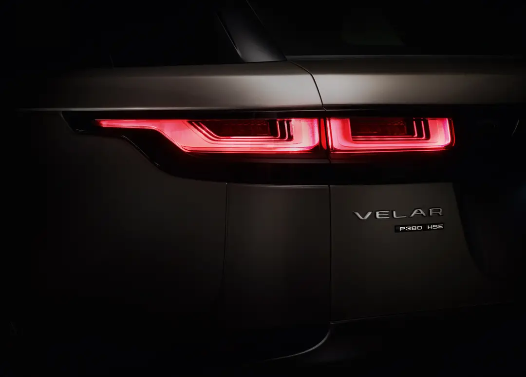 rr velar 18my 247 gbl ext details 010317 kopie