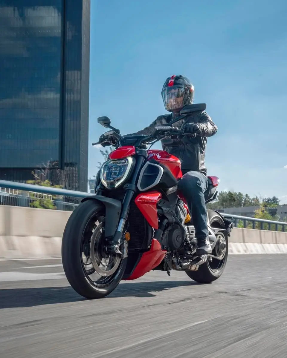 win een weekendje ducati rijden