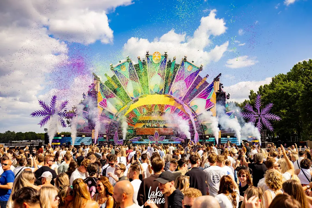 2025-05-17-Lakedance_Mainstage-KLEURSTOF-LRWM-020-JasonSetzer