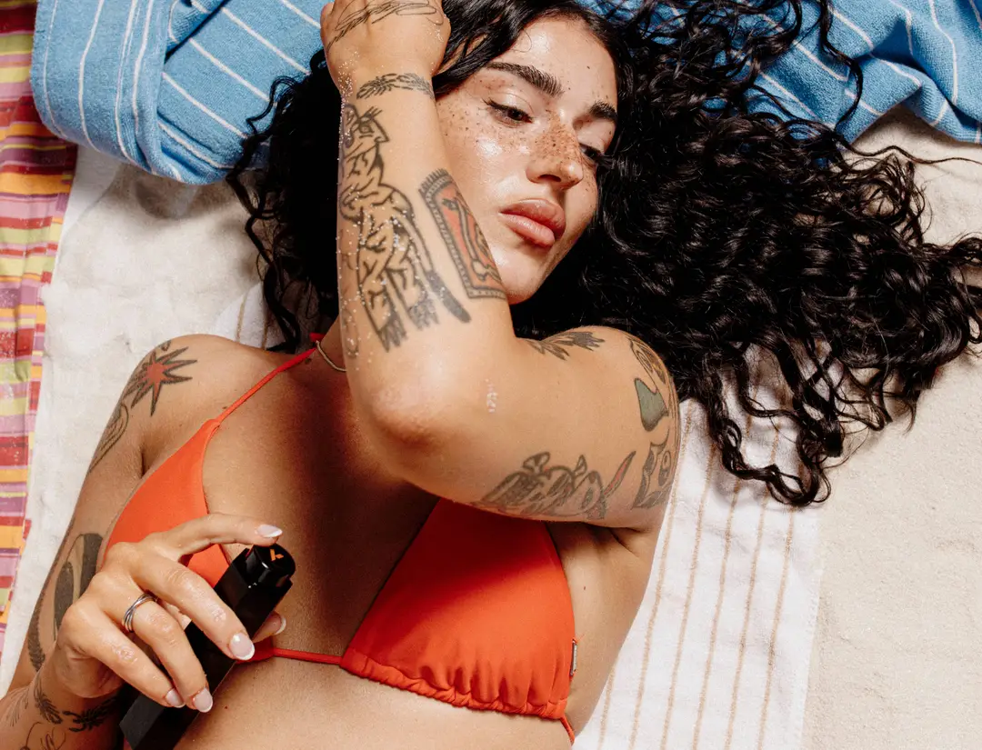 Ascent_Orange_Lifestyle3