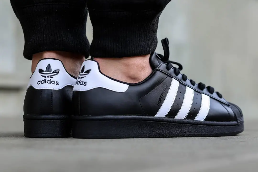 Punt 5 Superstar Zwart