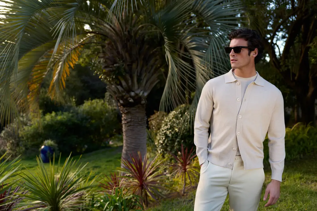 ARI_CARDIGAN_TECHPANTS_IRISHCREAM_175