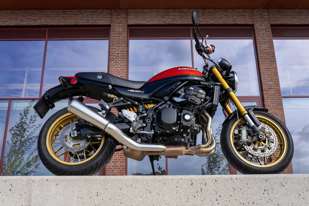 Kawasaki Z900 RS_FHM_Bewerkt_CR_WEB-02049